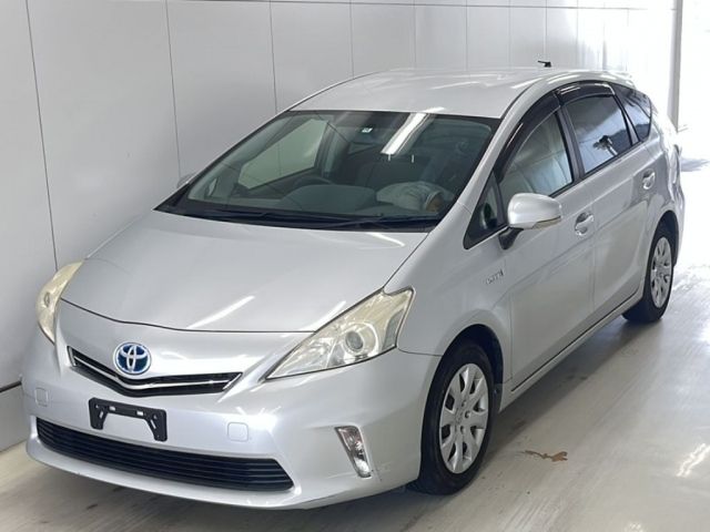 1002 TOYOTA PRIUS ALPHA ZVW41W 2013 г. (KCAA Yamaguchi)